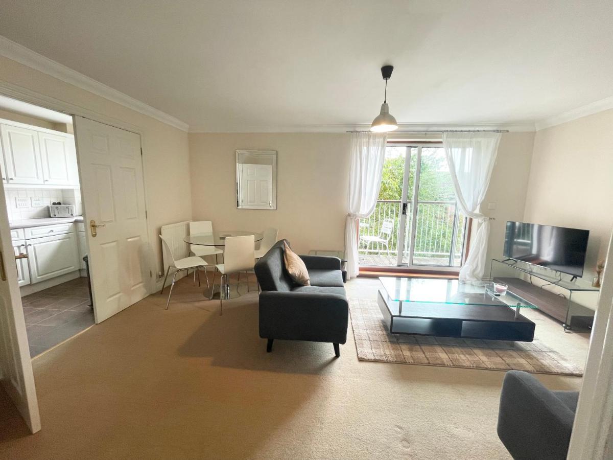 Best Price - Amazing 2 Bed 2 Bath - 4 Singles Or Super King Beds, 10 Min Walk To City Centre, 5 Minute Walk To Mayflower Theatre, Smart Tv, Ensuite, Balcony, Free Parking Southampton Extérieur photo